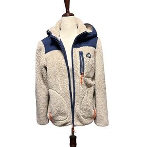 Penfield Women’s Hooded Sherpa Jakcket